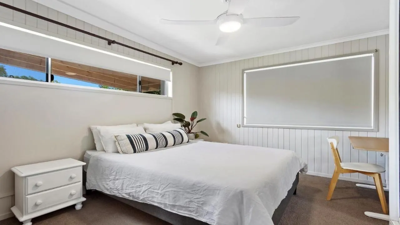 1 Ilya Street Currimundi Qld Villa Kawana Waters 0*,